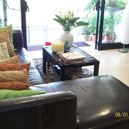 Hotel Crosal Римини Екстериор снимка