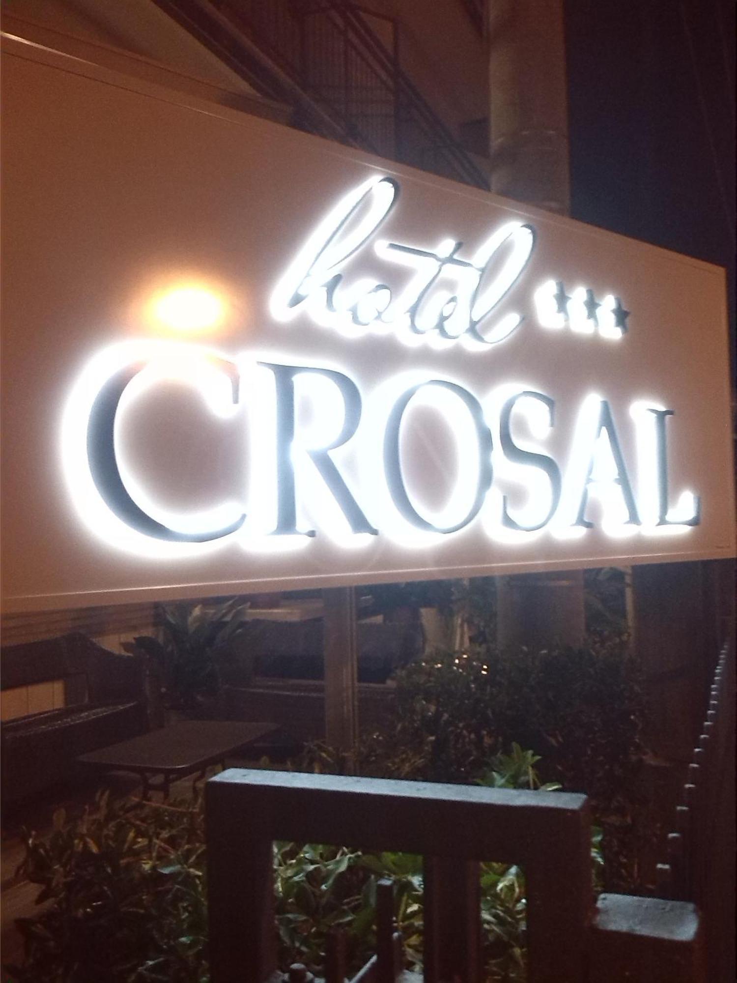 Hotel Crosal Римини Екстериор снимка